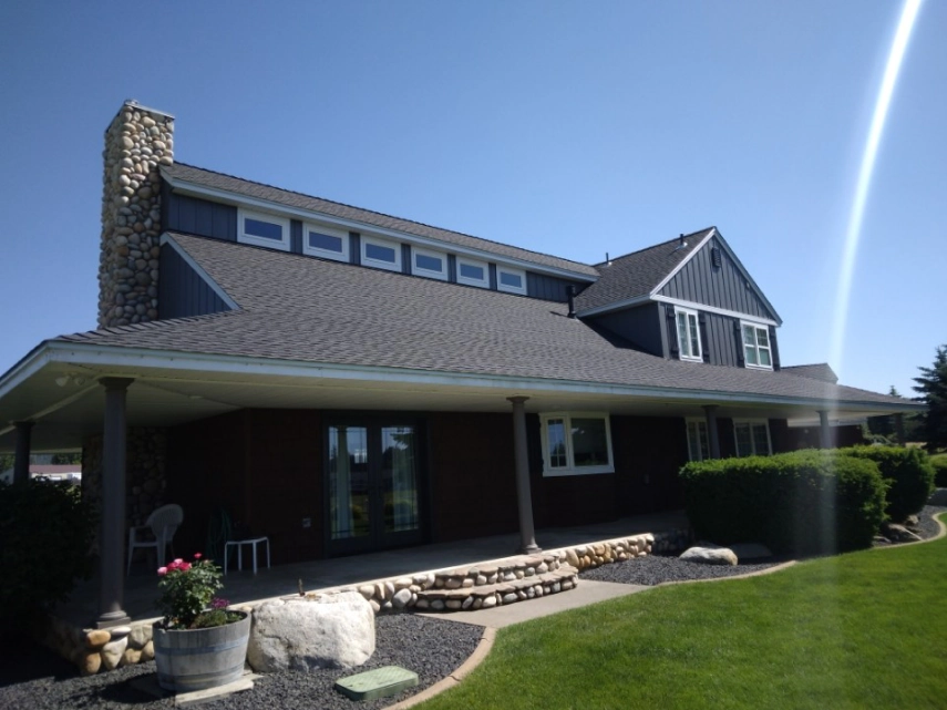 DG Contracting completed roof, Spokane region